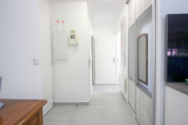 Appartement 2 pièces 47 m² + cave et parking