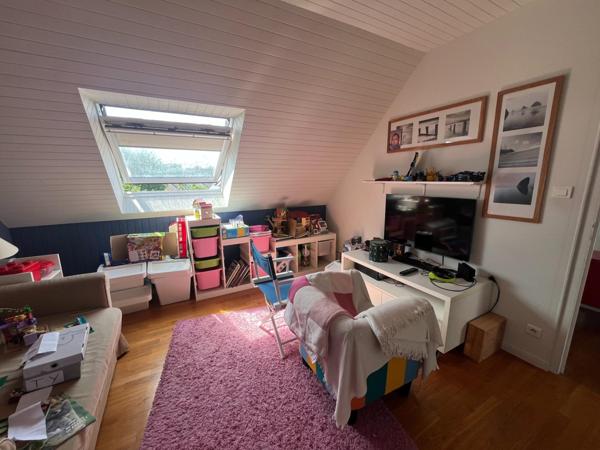 Maison contemporaine de plus de 250m2 avec piscine