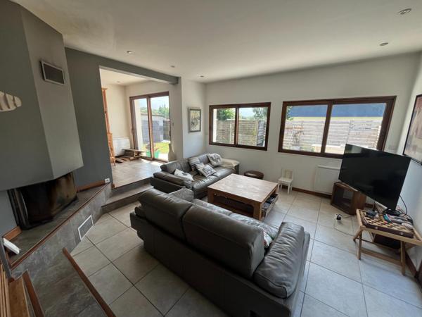 Maison contemporaine de plus de 250m2 avec piscine