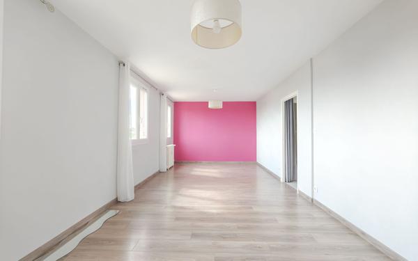 Appartement à vendre    2 pièces • 56 m2 Aurillac