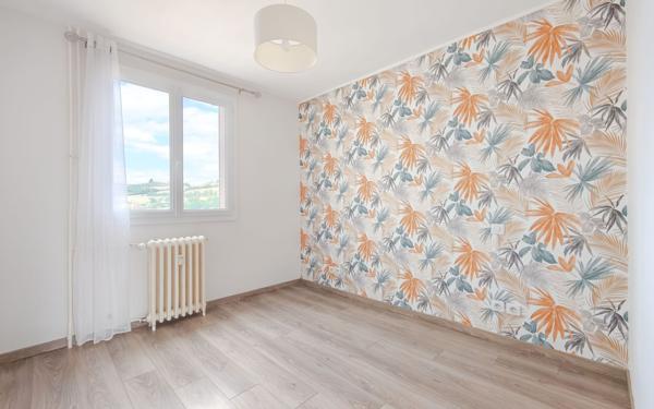 Appartement à vendre    2 pièces • 56 m2 Aurillac