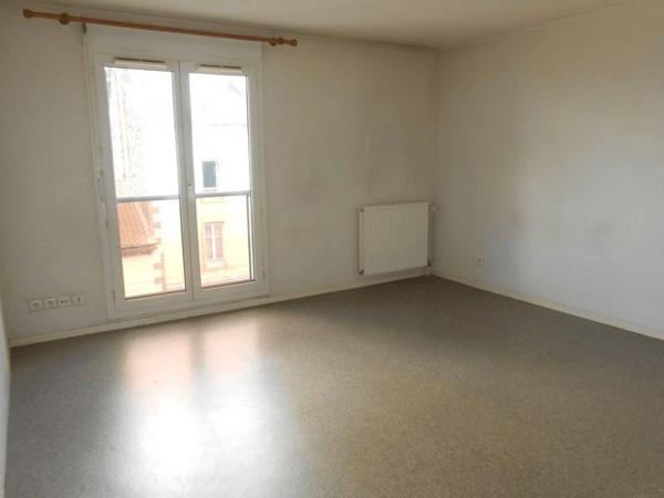 Location Appartement 2 pièces 37.6 m² - 29 RUE FRANCOIS CHENIEUX Limoges 87000