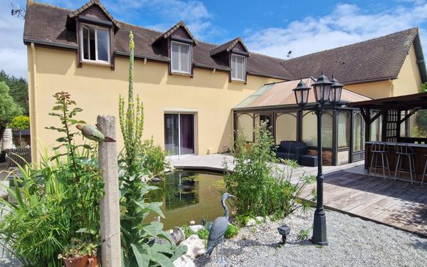 Maison à vendre    8 pièces •  La Fresnaye-sur-Chédouet