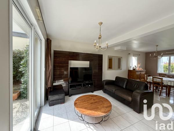Maison à vendre 7 pièces 113 m² Grandchamp-des-Fontaines