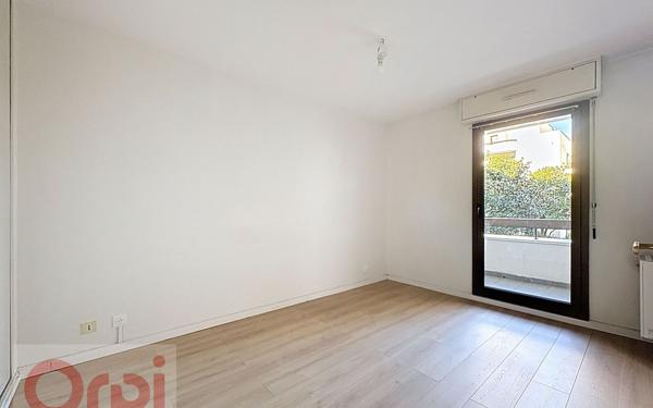 Appartement à vendre    3 pièces • 69,47 m2 Châtillon