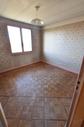 Idéalement située sur la commune de Feillens , cette maison individuelle à rénover est idéale pour une famille ou la création de deux logementsn