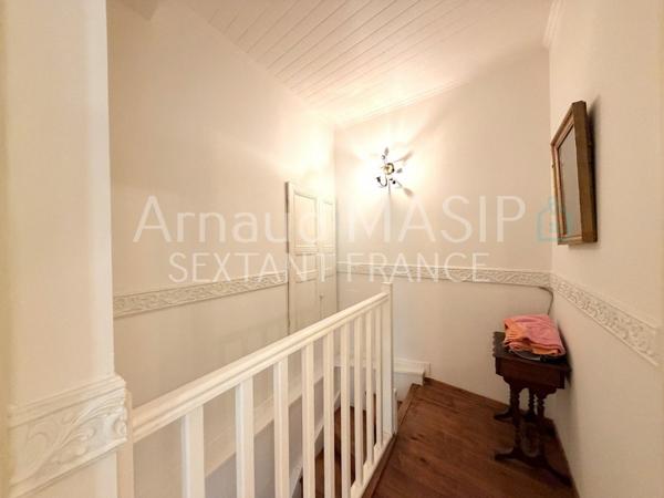 MAISON EN PIERRES AVEC ATELIER DANS VILLAGE TRANQUIL PRISE