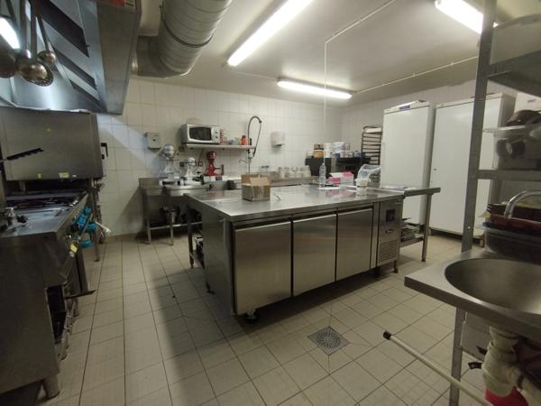 Restaurant-licence 4-Salon de thé à vendre DINAN (22) centre