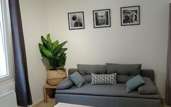 Appartement à vendre    1 pièce • 24,97 m2 Nîmes