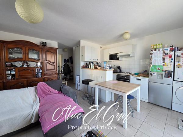 Appartement T3 avec terrasse au RDC et 2 places de parking