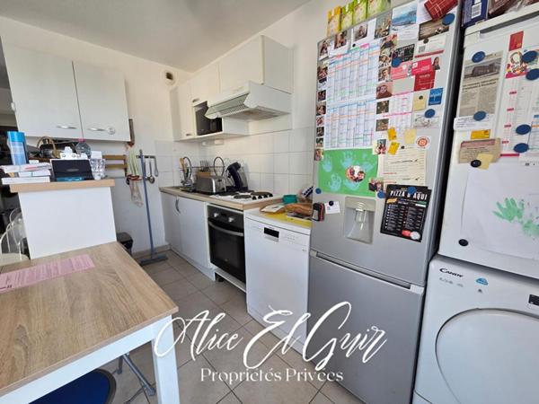 Appartement T3 avec terrasse au RDC et 2 places de parking