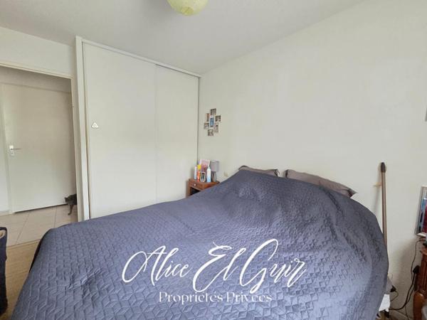 Appartement T3 avec terrasse au RDC et 2 places de parking