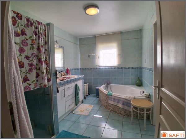 Maison 171m2, 5 chambres, piscine, jacuzzi, garage