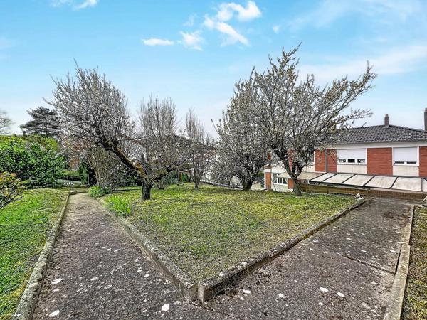 Charmante maison familiale au calme avec jardin et potentiel d’aménagement à Rombas !!!
