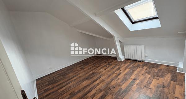 Location Appartement 2 pièces 29.3 m² - Ballancourt-sur-essonne 91610