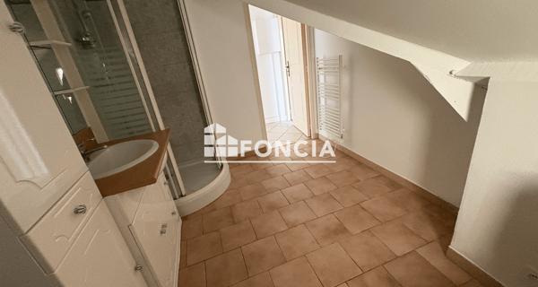 Location Appartement 2 pièces 29.3 m² - Ballancourt-sur-essonne 91610