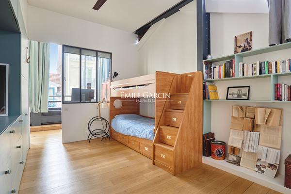 A vendre - appartement  atelier loft "Esprit maison"- 75018 Paris - Lepic-Caulaincourt
