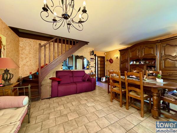 Maison
                                                                                                                                                                                                                                                                                                                        6 pièce(s)                                                                                                                                                                                                          3 chambre(s)                                                                                                                                                                                                          87  m²