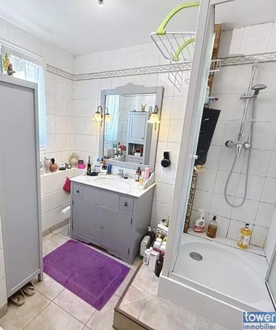 Maison
                                                                                                                                                                                                                                                                                                                        6 pièce(s)                                                                                                                                                                                                          3 chambre(s)                                                                                                                                                                                                          87  m²
