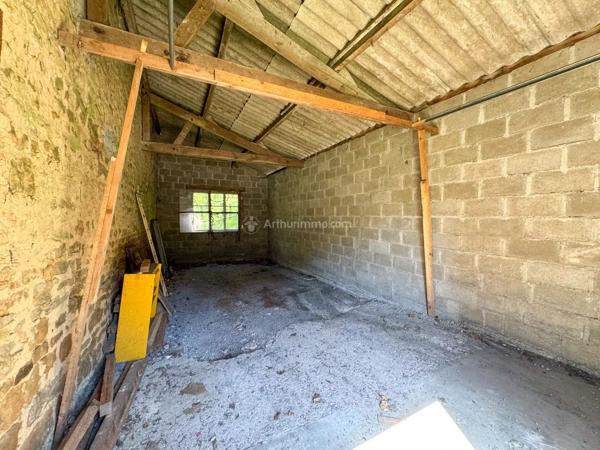 Vente                                                      Maison de village
                        
                     3 pièces                      78 m2                     à Champsevraine
