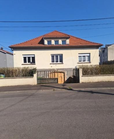 Immeuble de rapport idéal investisseurs et marchands de biens.