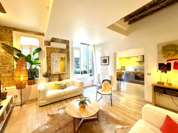 Appartement à vendre 4 pièces 95 m² ANCIEN RENOVE MONTPELLIER CENTRE HISTORIQUE