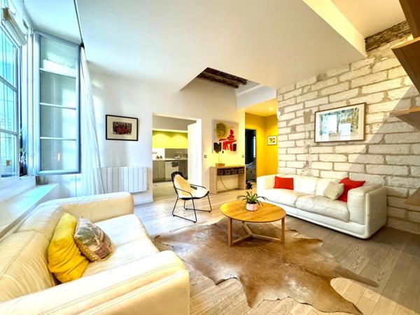 Appartement à vendre 4 pièces 95 m² ANCIEN RENOVE MONTPELLIER CENTRE HISTORIQUE