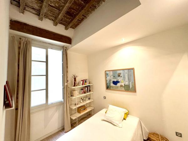 Appartement à vendre 4 pièces 95 m² ANCIEN RENOVE MONTPELLIER CENTRE HISTORIQUE