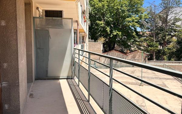 Appartement à vendre    5 pièces • 95,55 m2 Marseille 13