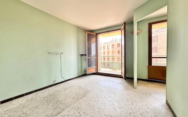 Appartement à vendre    5 pièces • 95,55 m2 Marseille 13