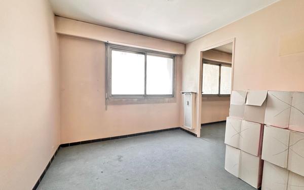 Appartement à vendre    5 pièces • 95,55 m2 Marseille 13
