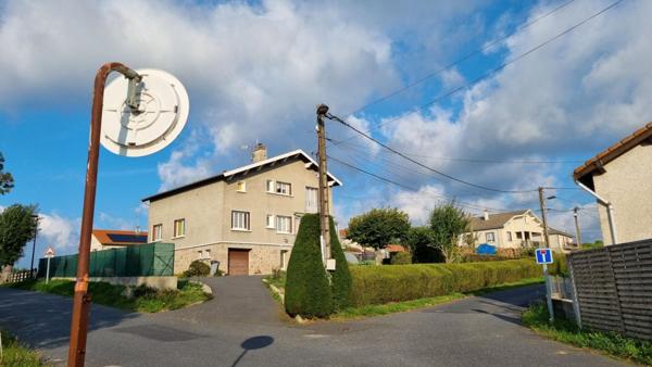 Montfaucon 43290  maison traditionnelle sur sous-sol complet  188m² habitables 5 chambres sur 1400m² de terrain