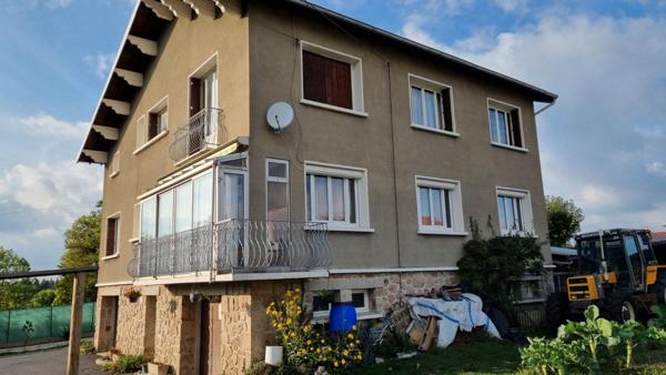 Montfaucon 43290  maison traditionnelle sur sous-sol complet  188m² habitables 5 chambres sur 1400m² de terrain