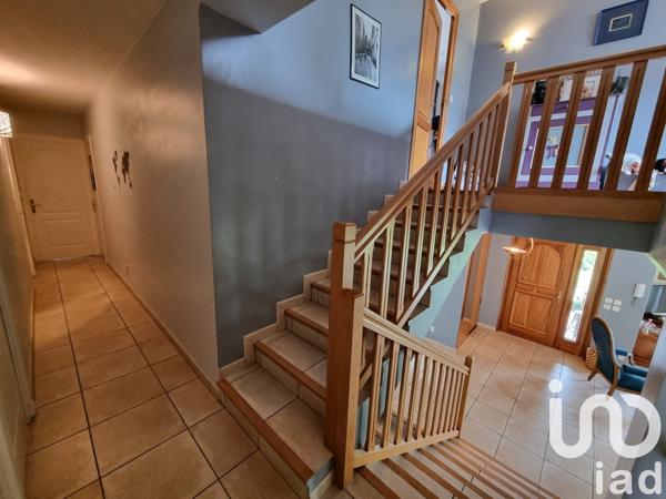 Maison à vendre 7 pièces 180 m² Saint-Galmier