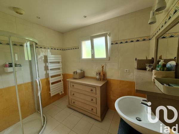 Maison à vendre 7 pièces 180 m² Saint-Galmier