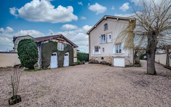 Maison à vendre    8 pièces • 300 m2 Dommartin-lès-Toul