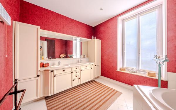 Maison à vendre    8 pièces • 300 m2 Dommartin-lès-Toul