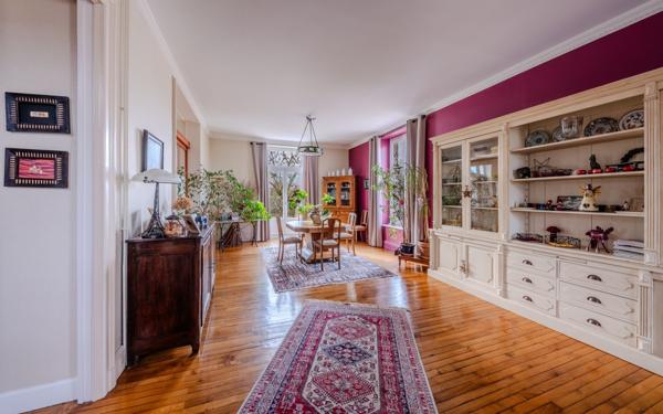 Maison à vendre    8 pièces • 300 m2 Dommartin-lès-Toul