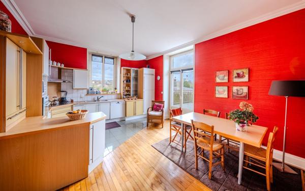 Maison à vendre    8 pièces • 300 m2 Dommartin-lès-Toul