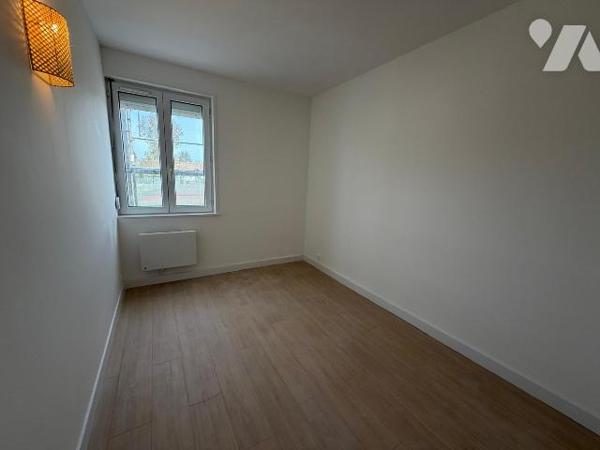 T2-cabine rénové de 52m² avec balcon, jardin, cellier,parking dans petite copropriété à STELLA-PLAGE