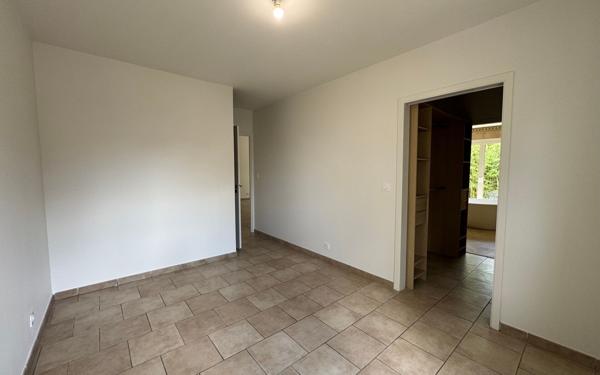 Maison à vendre    4 pièces •  Entraigues-sur-la-Sorgue