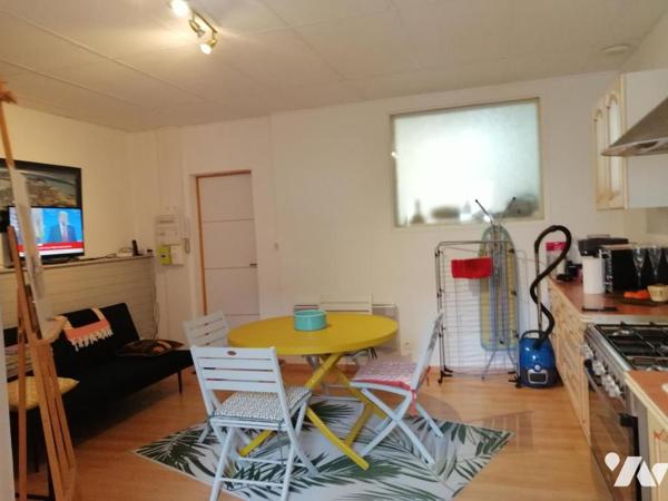 IMMEUBLE de centre PONTORSON