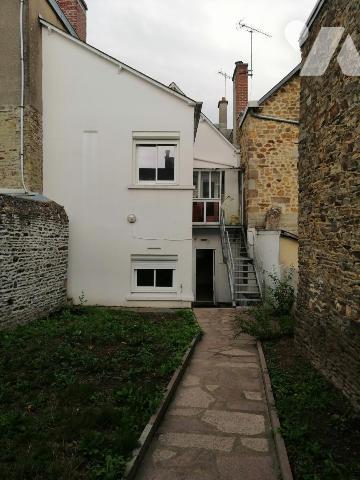 IMMEUBLE de centre PONTORSON