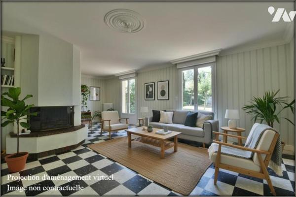 MAISON FAMILLIALE LE RHEU CENTRE AVEC GRAND JARDIN