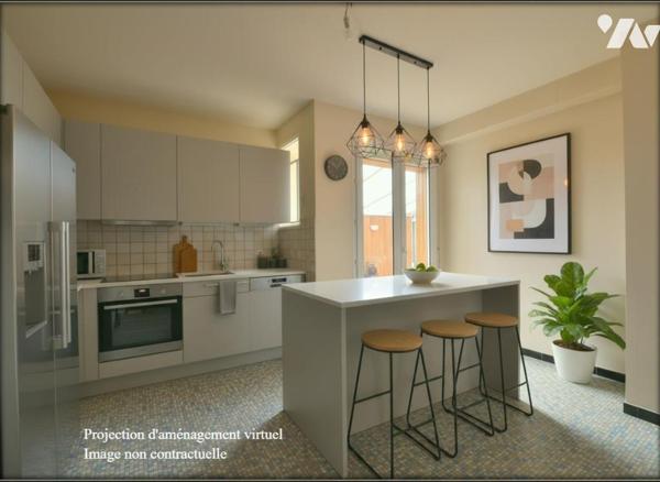 MAISON FAMILLIALE LE RHEU CENTRE AVEC GRAND JARDIN