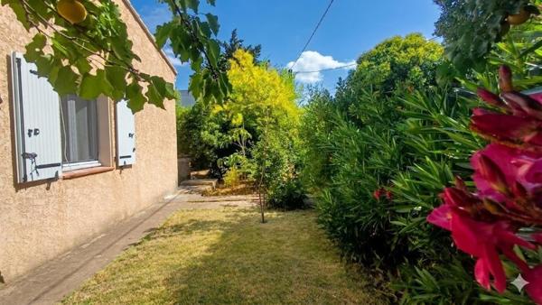 Maison avec garage et jardin à Brignoles
