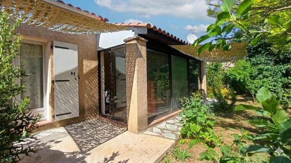 Maison avec garage et jardin à Brignoles