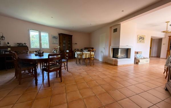 Vente Maison Ouveillan   
