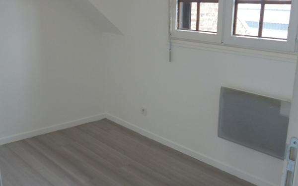 Immeuble à vendre    3 pièces • 100 m2 Amiens