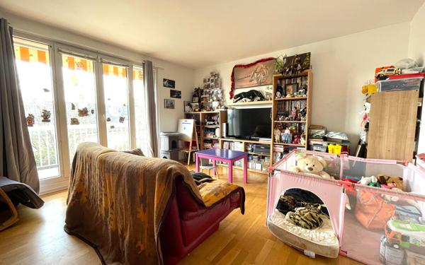 Appartement à vendre    3 pièces • 66,53 m2 Yerres